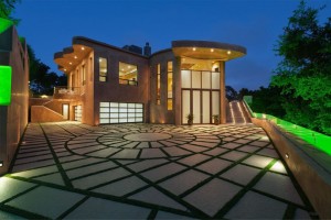 Fabulous Rihanna’s crib in the Pacific Palisades | Celebrity Cribs